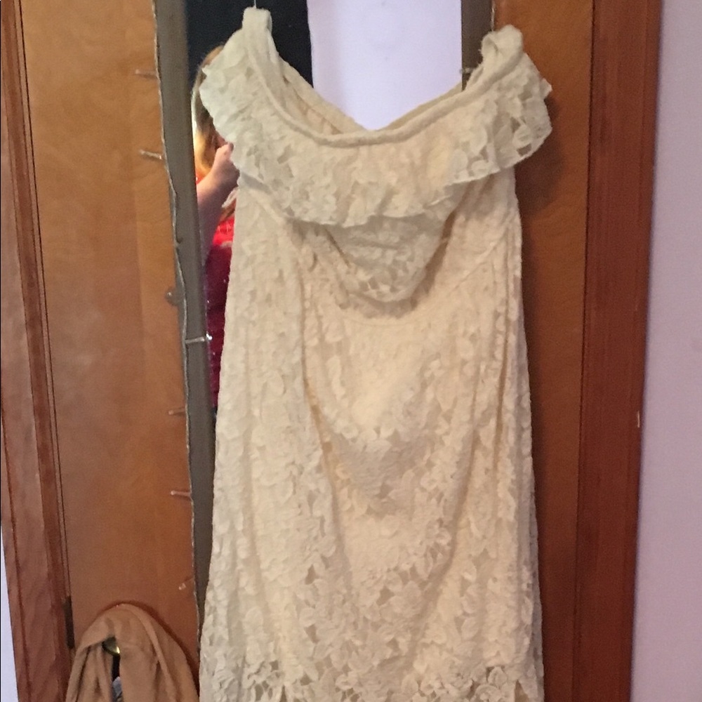 1x long white dress